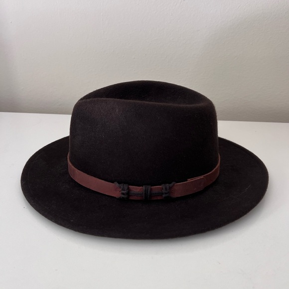 Hats in the Belfry size Large - Picture 2 of 13